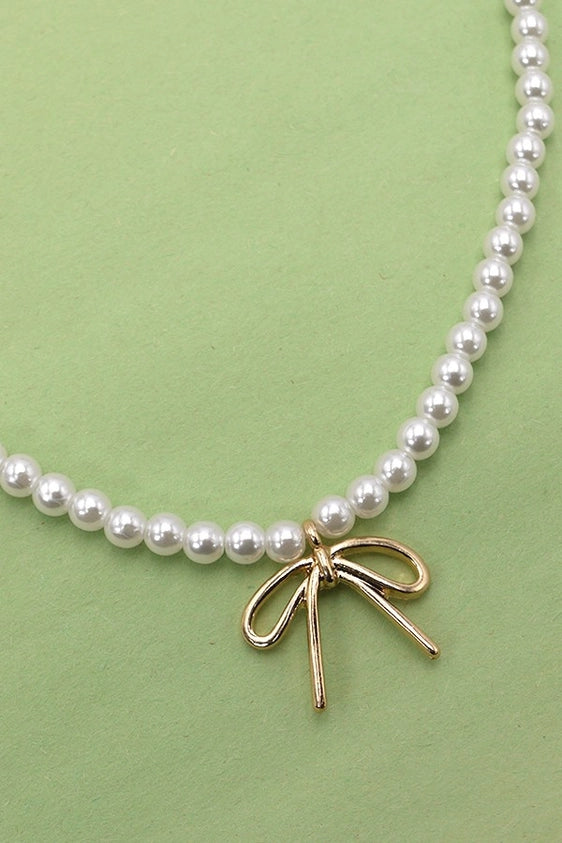 Pearl Bow Neclace